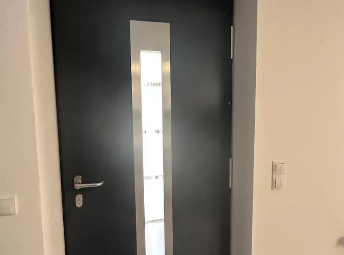 Charmante In Thekla *